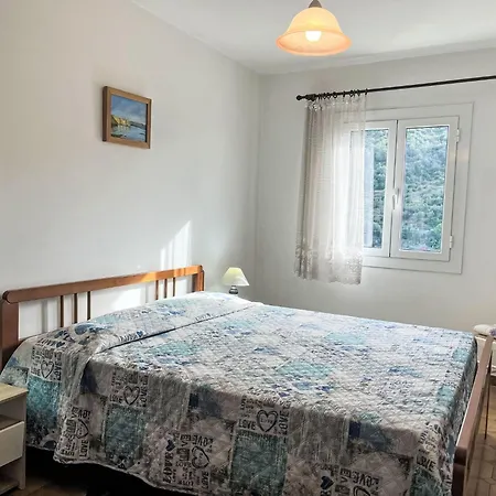 Giuliano By Interhome